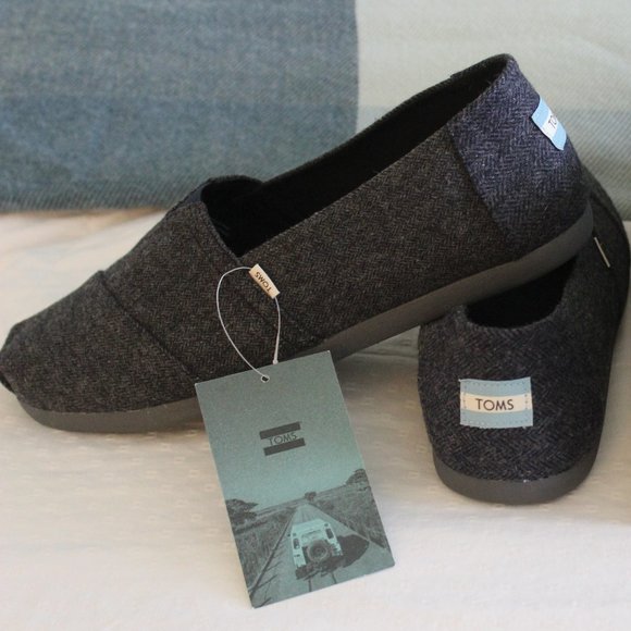 Men\'s TOMS Grey Herringbone Classic Slip-On Sz. 10